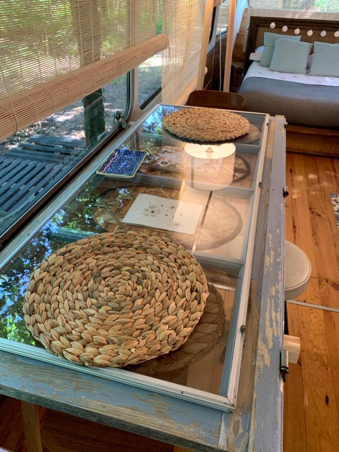 Magic Roof Top Bus With Big Bath In The Tree Forest! Mimizan Esterno foto