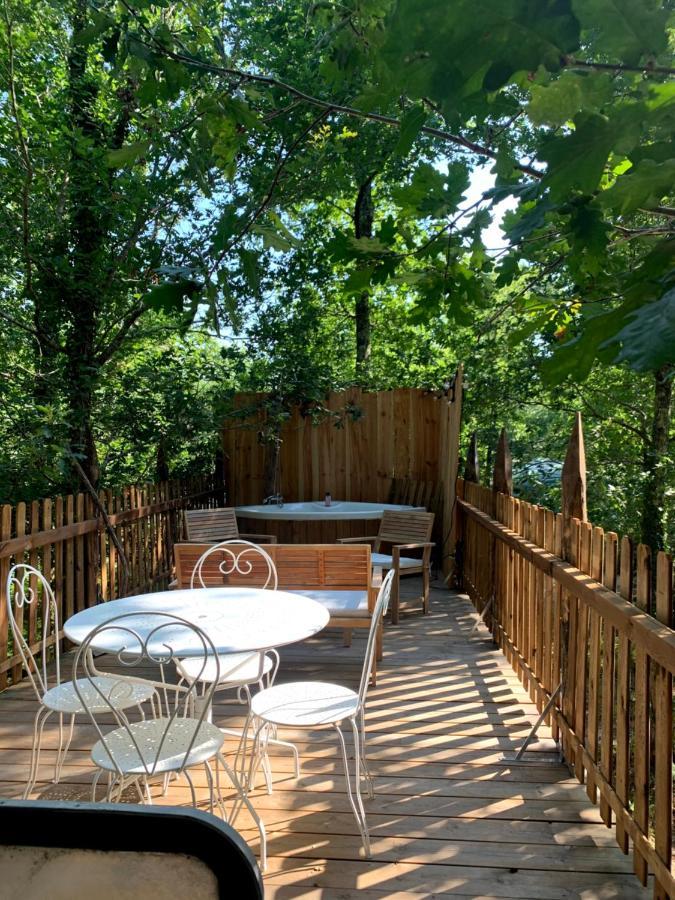 Magic Roof Top Bus With Big Bath In The Tree Forest! Mimizan Esterno foto